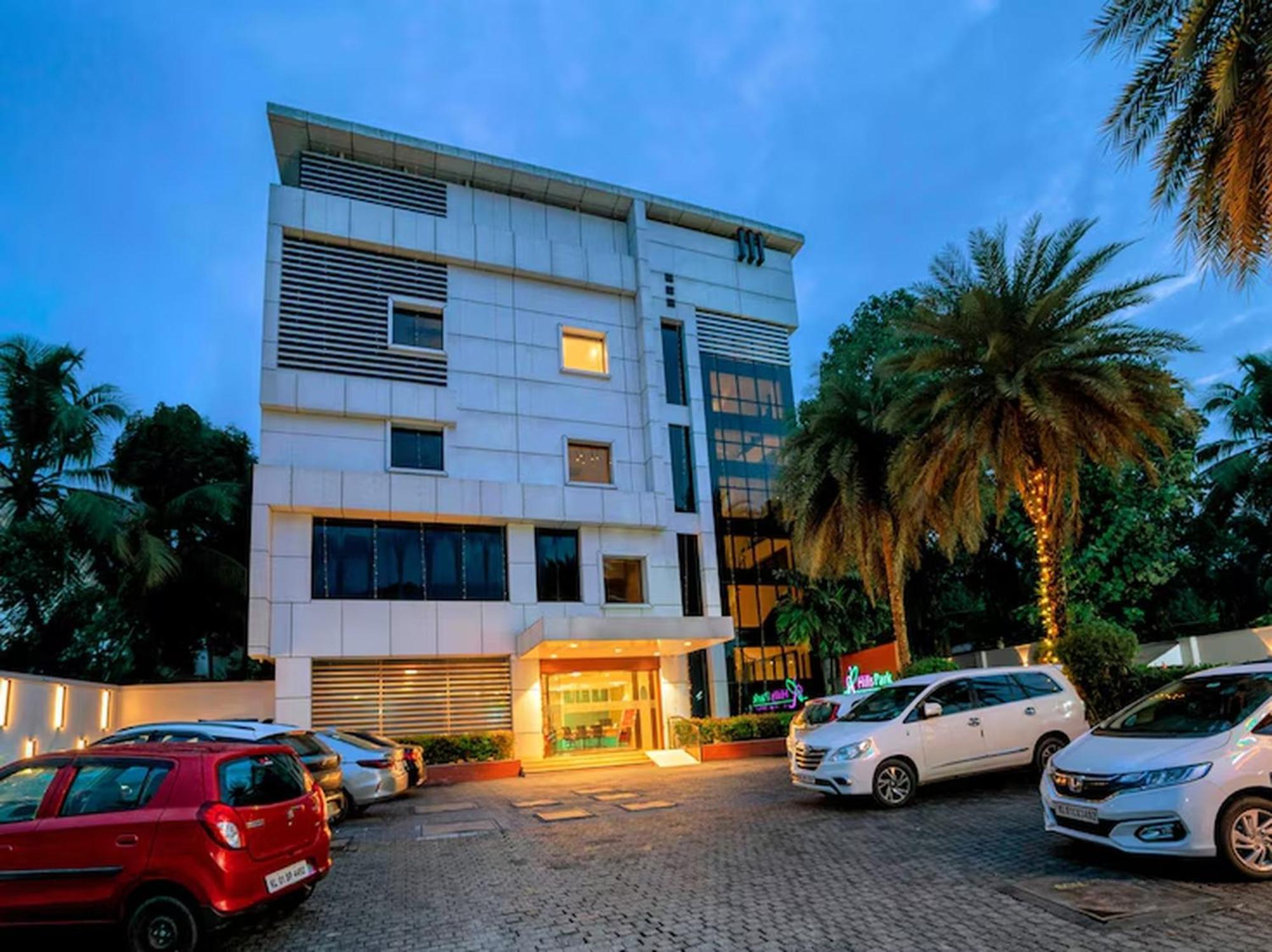Hotel Hills Park Pathanāmthitta Exterior foto
